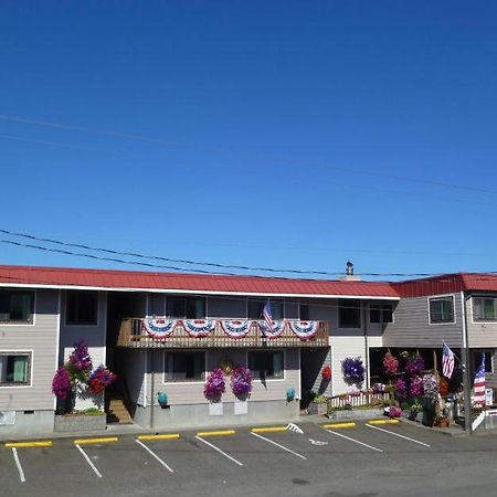 Tradewinds Motel Рокуэй-Бич Экстерьер фото