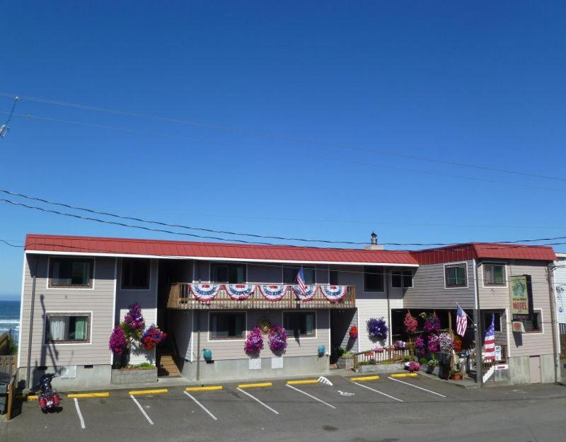 Tradewinds Motel Рокуэй-Бич Экстерьер фото