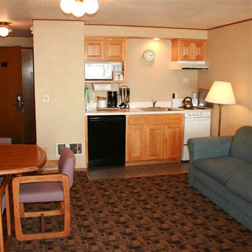 Tradewinds Motel Рокуэй-Бич Номер фото